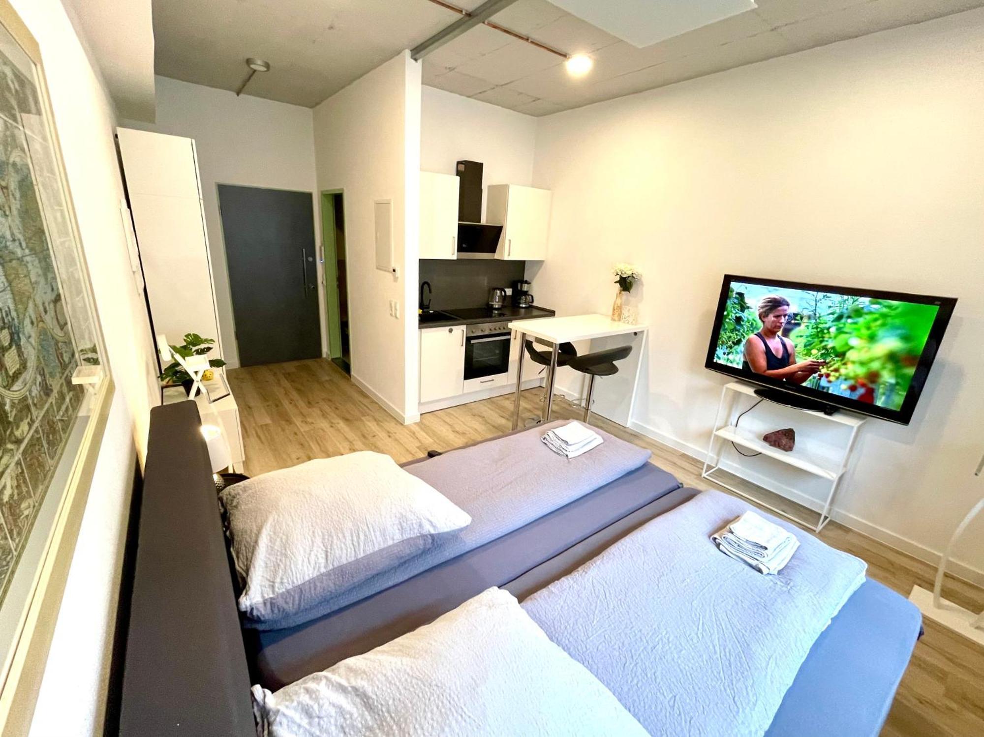 Neu Wunderschoenenes Weisses Apartament Am Schloessle Zentrum Goldstadt Pforzheim Exterior photo